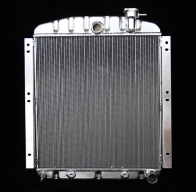 3 Row Radiator 1948-1954 Chevy/ GMC Truck Pickup V8 1949 1950 1951 1952 1953 KKS - Image 1 of 4