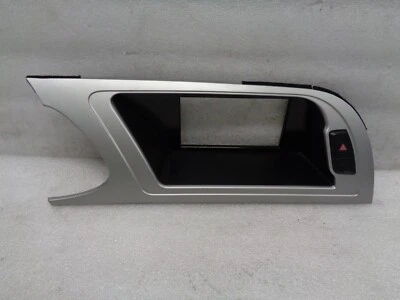 Moldura prata acabamento painel central Audi A4 2009-2012 fabricante de equipamento original AK2206103 - Imagem 1 de 4