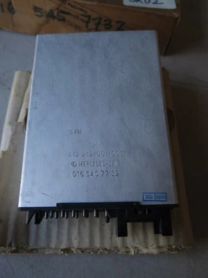 NOS Mercedes W140 W202 Cruise Control Relay A0165457732 (16D2) - Image 1 of 4