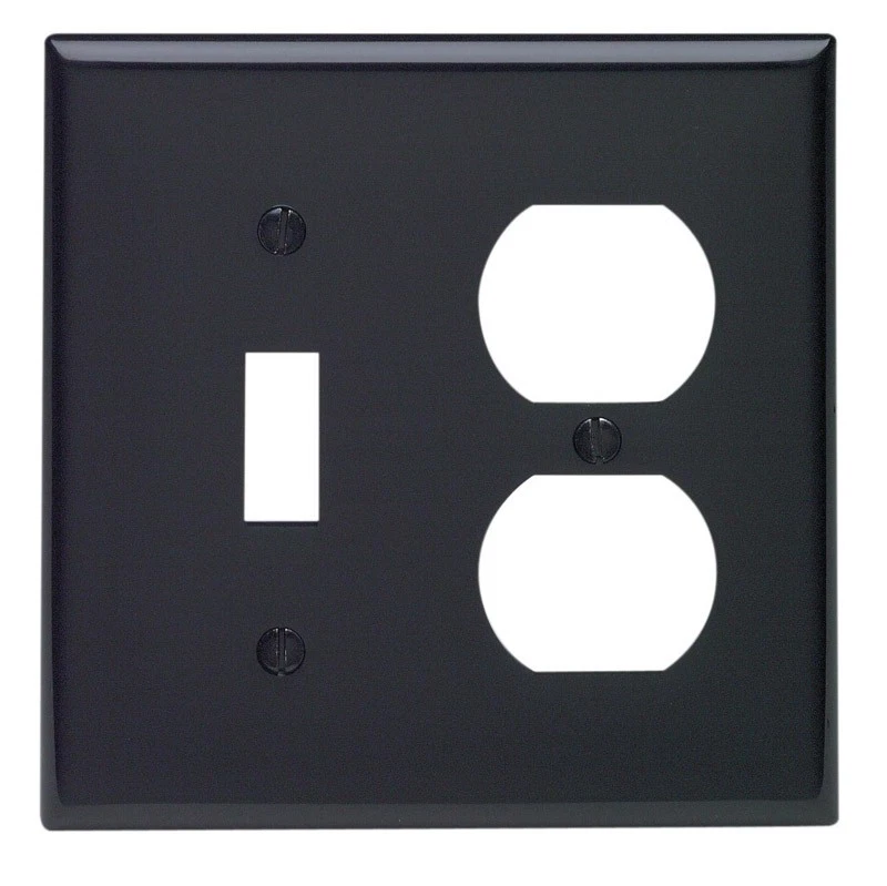 Leviton 80705-00E Placa de Pared Dúplex/Toggle Negra 2 Velocidades 4-1/2 H x 4-9/16 W. Foto 1 de 1