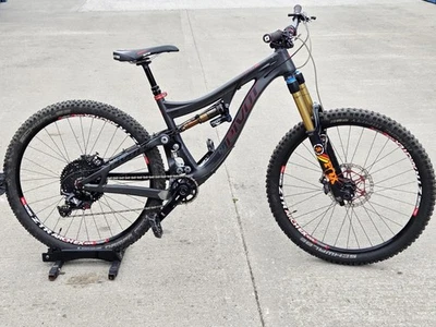 Pivot Mach 6 Carbon Small Enduro Bike - Bild 1 von 4