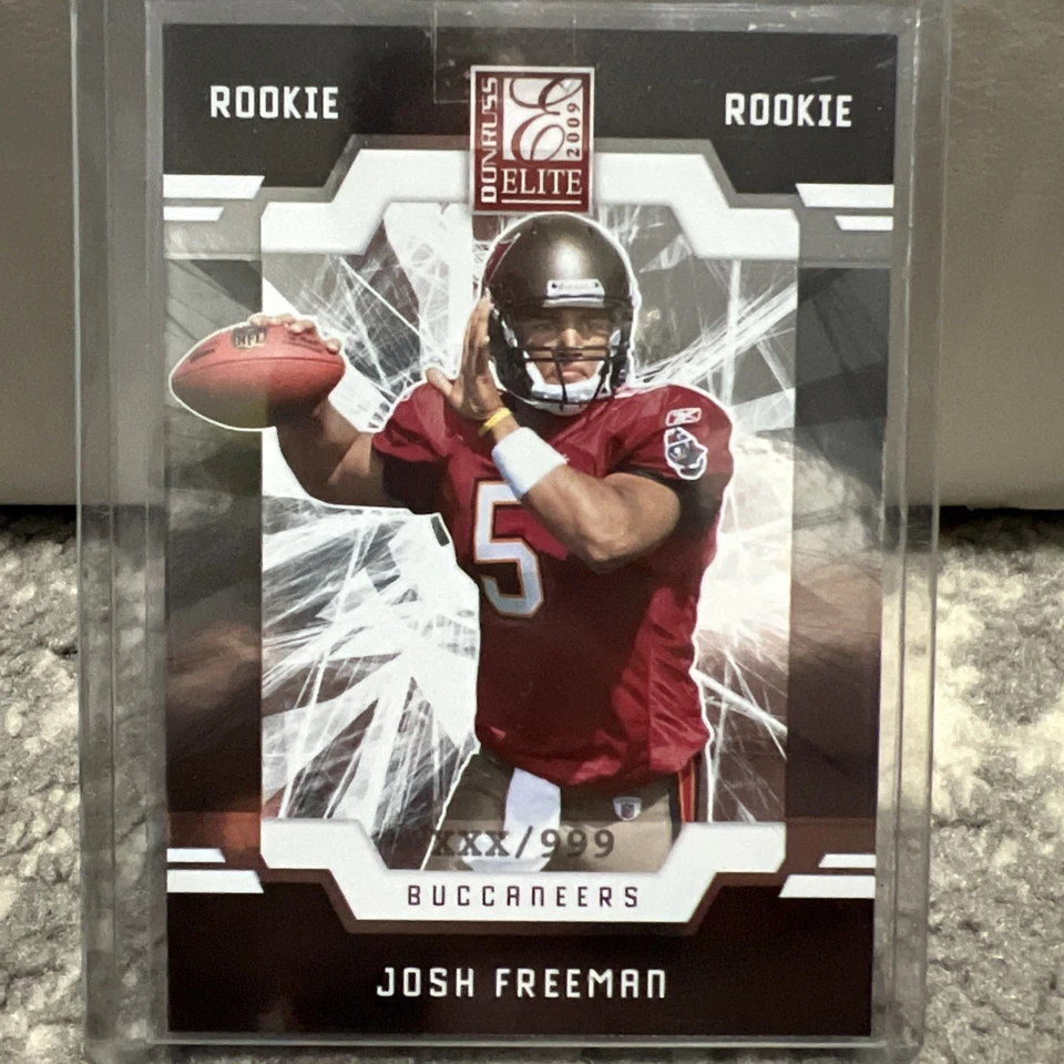2009 Donruss Elite Josh Freeman Rookie #152 xxx /999 - Image 1 of 3