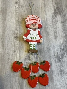 Strawberry Shortcake Puppe Windspiel Figur Keramik Windspiele 22” - 27” lang - Bild 1 von 5