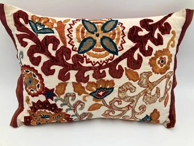 Pier 1 Boho Bordado Marroquí Lumbar Almohada Cremallera 12x18” - Colores Otoño Foto 1 de 4