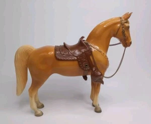 Breyer Western Pony Palomino with Snap Saddle and Chain Reins - Picture 1 of 11
