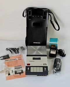 VTG Soundesign Cassette Recorder Model 7620-227 w/Case Adapter Accessories Japan - Picture 1 of 21