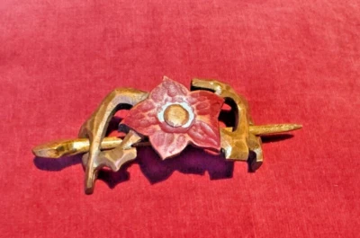Pinza para el pelo flor madera bellamente hecha a mano con palo de madera Foto 1 de 4