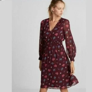 EXPRESS Damen weinrot Blumen V-Ausschnitt Chiffon gesmokte Taille Kleid L - Bild 1 von 9