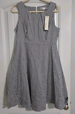 Vestido Sunny Girl Australia a Rayas y Estampado Geométrico Ajuste y Acampanado Talla L Nuevo con Etiquetas  Foto 1 de 4