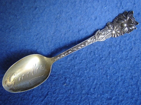 VTG ANTIQUE SAART BROTHERS STERLING SILVER SPOON ~ SSMC ENGRAVED FLORAL TEASPOON Cover
