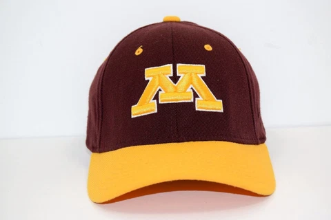 Minnesota Gophers Zephyr Flex Z Fit Hat Small Embroidered Logo American Flag Cover