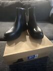 Steve Madden Ladies Leather Gore Chelsea Boot Black Slip-On Traction Grip Size 7