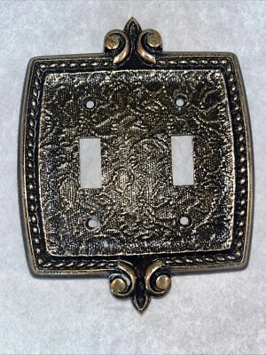 Placa Interruptor Doble Metal MCM Fleur De Lis Oro Negro Dorado Vintage Amerock Foto 1 de 4