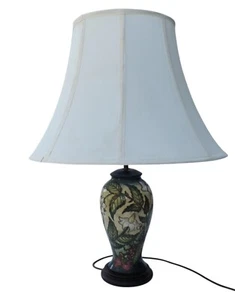 Lámpara de mesa de jardín de frutas Moorcroft - Imagen 1 de 6