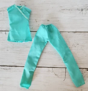 Barbie Nursing Nurse Hospital Scrubs Doctor Vet Doll Size - Picture 1 of 3