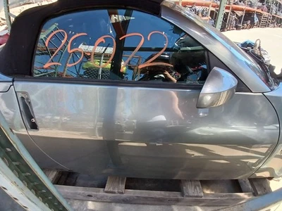 04-09 NISSAN 350Z Passenger Right Front Door Grey/WV2 OEM H010MCE4AA - Image 1 of 4