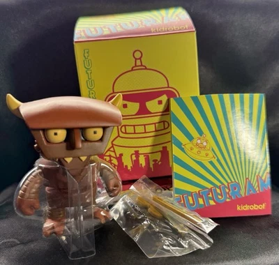 Kidrobot Futurama 系列 1 机器人魔鬼 3 英寸迷你乙烯基人偶 1/96 Chase 2013 — 第 1/4 张图片