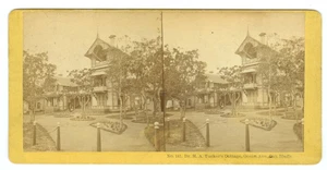 D0496 ~ Massachusetts - Oak Bluffs DH Tucker Cottage Stereoview por Shute - Imagen 1 de 2