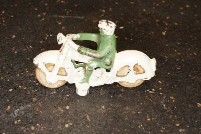 Чугунный мотоцикл полицейский Hubley Harley Davidson зеленый и белый - Изображение 1 из 3
