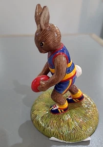 Maravillosa estatuilla Royal Doulton Bunnykins Aussie Rules edición limitada 2013 - Imagen 1 de 7