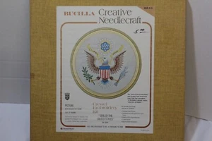 Vintage Bucilla Crewel Embroidery Kit Seal of the United States No. 2644 1968 - Picture 1 of 3
