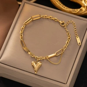 Woman 18K Gold Plated Stainless Steel Cute Heart Charm Bracelet Bangle Polished - Picture 1 of 1