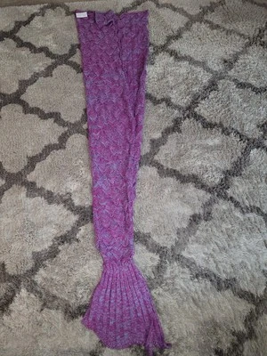 Nueva manta cola de sirena con aleta cangrejo afortunado marca púrpura y azul  Foto 1 de 4