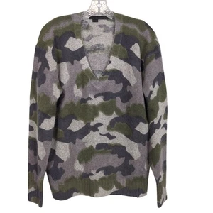 360 Cashmere Women’s Sweater Sz M Green Gray Camouflage V-Neck Long Sleeve - Picture 1 of 15