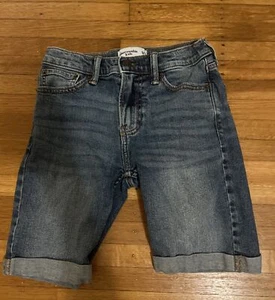 Abercrombie & Fitch Girls Blue Wash Jean Bermuda Shorts Size:9/10 EUC - Picture 1 of 3