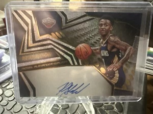 2019-20 Panini Revolution Rookie Autographs #9 Nickeil Alexander-Walker - Picture 1 of 3