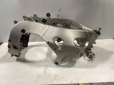 08-16 HONDA CBR1000RR FIREBLADE REPSOL CBR 1000 RR CUADRO CHASIS SALVAMENTO DAÑADO Foto 1 de 4