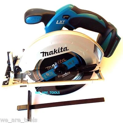 New Makita XSS02 Cordless 6 1/2" Battery Circular Saw 18 Volt W/ Blade 18V LXT - Image 1 of 4