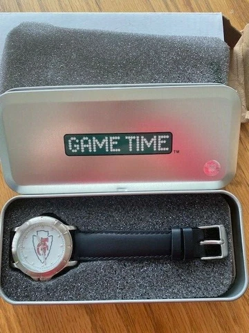 Game Time KANSAS CITY CHIEFS Watch - New in Tin - Black Leather Band - SHARP! Cover