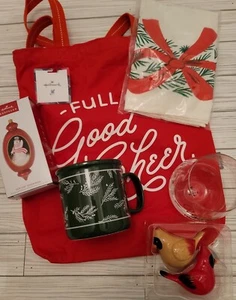 Hallmark Holiday VIP Gift Bag 2022 Snowman ,Mug, Glass, Birds, Tea Towel New - Picture 1 of 10