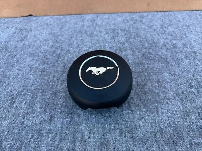 FORD MUSTANG GT 2015-2017 OEM CONJUNTO INTERRUPTOR RUEDA CONDUCTOR IZQUIERDA Foto 1 de 4