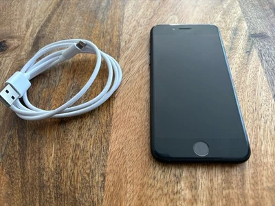 Apple iPhone 7 - 32 GB, Schwarz, ohne Simlock, Modell MN8X2ZD/A - Bild 1 von 4