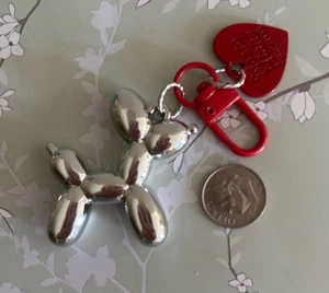 Ballon Hund Schlüsselanhänger mit Herzanhänger Anhänger Ring Auto Rucksack Charm - Bild 1 von 3