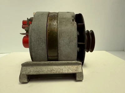 1971 - 1973 捷豹 XKE V12 BUTEC 交流发电机二手/未经测试 — 第 1/4 张图片