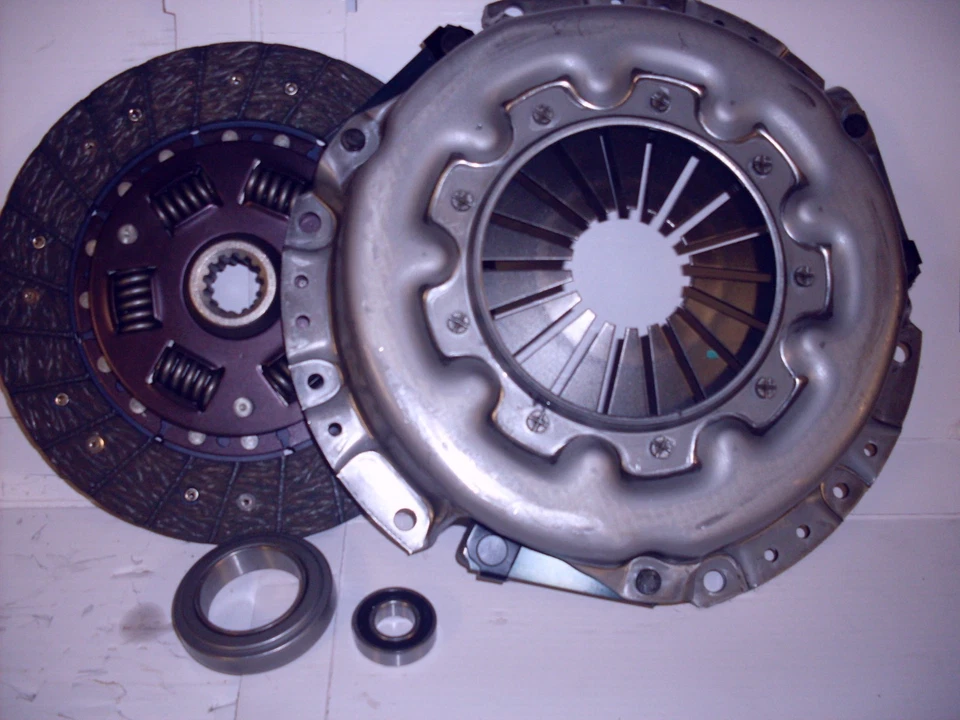 ADEQUADO PARA embreagem de trator Yanmar YM1100 1100D YM1300 YM1300D YM135 YM135D YM140 140D - Imagem 1 de 1