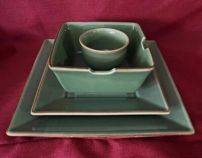 Pottery Barn ASIAN SQUARE 4 piezas ajuste de un lugar Celadon verde marrón borde Foto 1 de 4