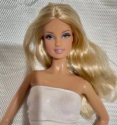 Barbie Teresa Basics Collection 002 Model No. 11 Denim Jeans 2010 Doll T7745  - Image 1 of 4