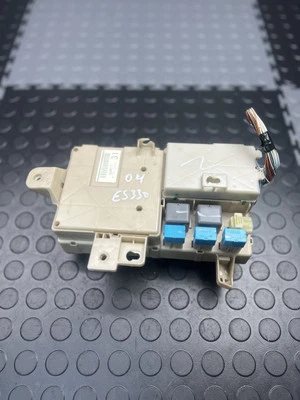 Módulo de unión relé caja de fusibles Lexus Es330 2004 2005 2006 OEM Foto 1 de 4