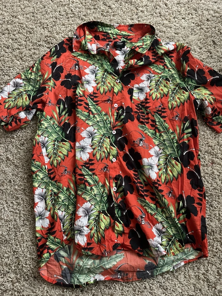 Cleveland Browns NFL Men's Hawaiian Button-Up Shirt Size XL - Image 1 of 1