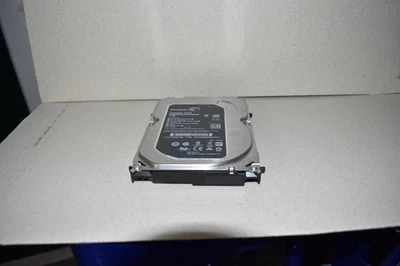Seagate Desktop HDD, Modell ST1000DM003, 1TB, NIE BENUTZT  Neuwertig - Bild 1 von 3