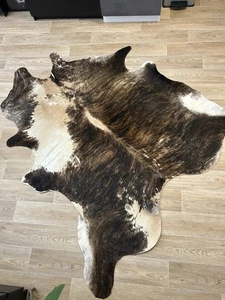 Echtes Kuhfell - Rinderfell - IKEA KOLDBY - Braun - Weiß - groß - Teppich - Tier - Bild 1 von 8