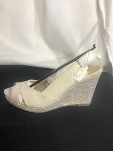 City Classified Womens Off White Linen Espadrille Platform Sandal Size 6.5 NEW - Picture 1 of 4