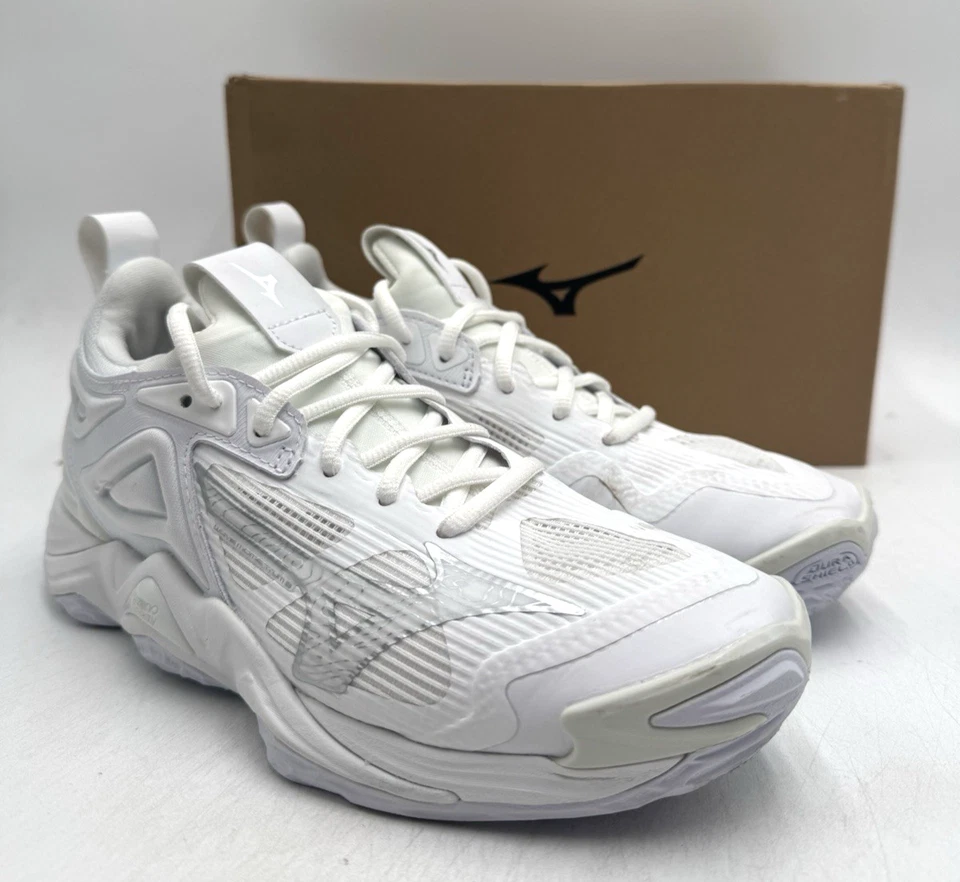 Mizuno WAVE MOMENTUM 3 Women's NWD Volleyball Shoes White US Size 7 Medium - Image 1 of 4
