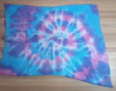 Toalla tie dye hecha a mano Foto 1 de 2