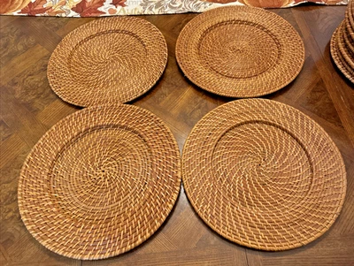 "Juego de 4 cargadores redondos de placa de ratán tejido 13""D" Foto 1 de 4