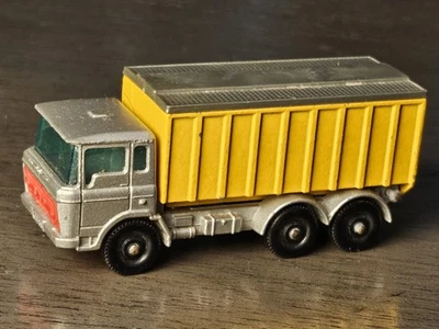Vintage Matchbox Superfast # 47 Tipper Container Truck (DAF), by Lesney, 1968 - Image 1 of 4